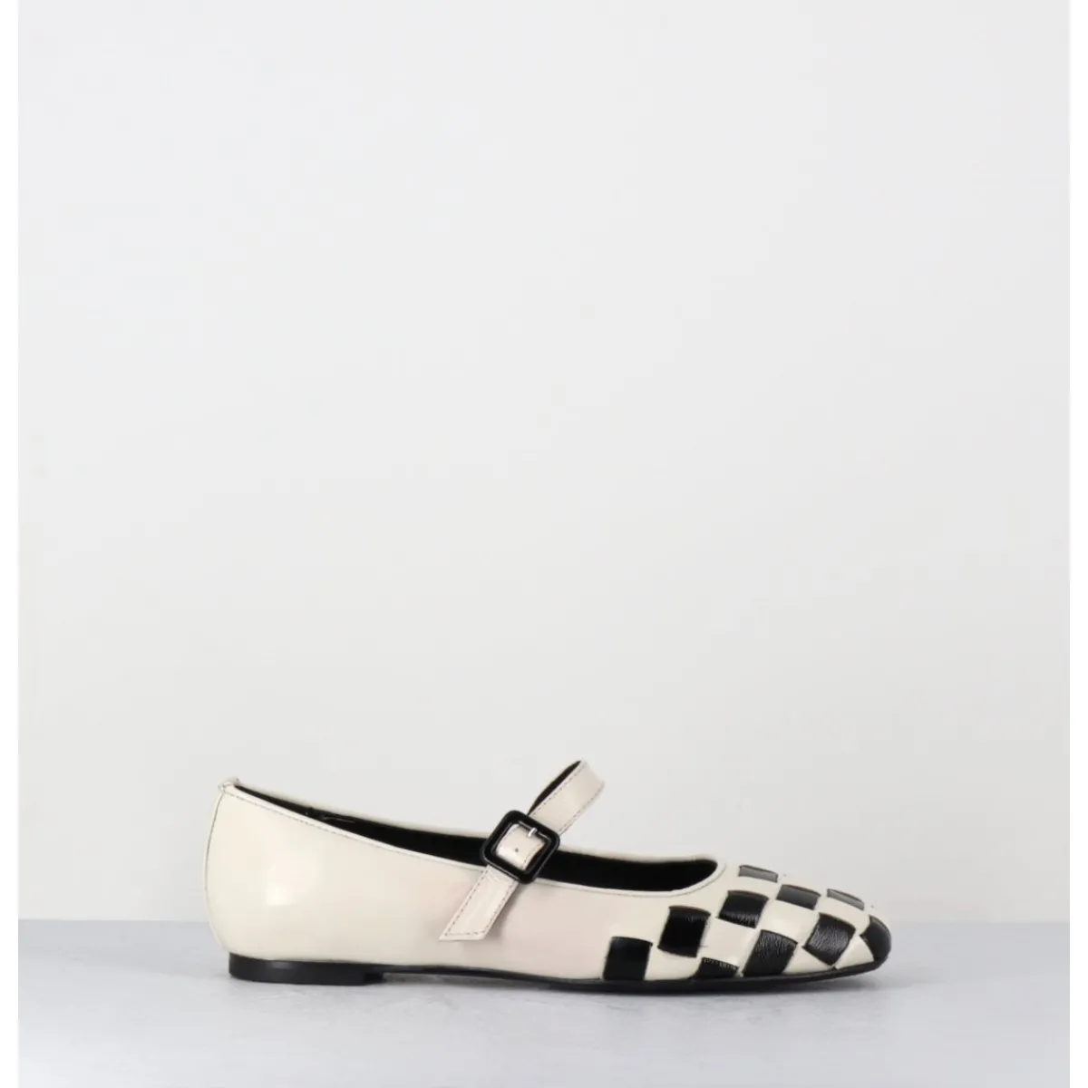 Chaussures | Ballerines^GARRICE LAB Ballerines damier à bride en cuir blanc & noir - NICOLA LUX TALCO NOIR&BLANC