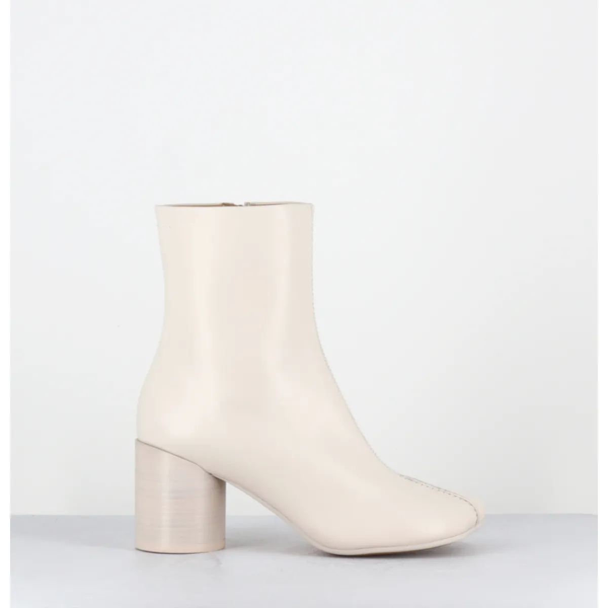 Boots^MM6 MAISON MARGIELA Boots anatomiques surpiqûre frontale en cuir cassé - S59WU0249 T2018 BLANC