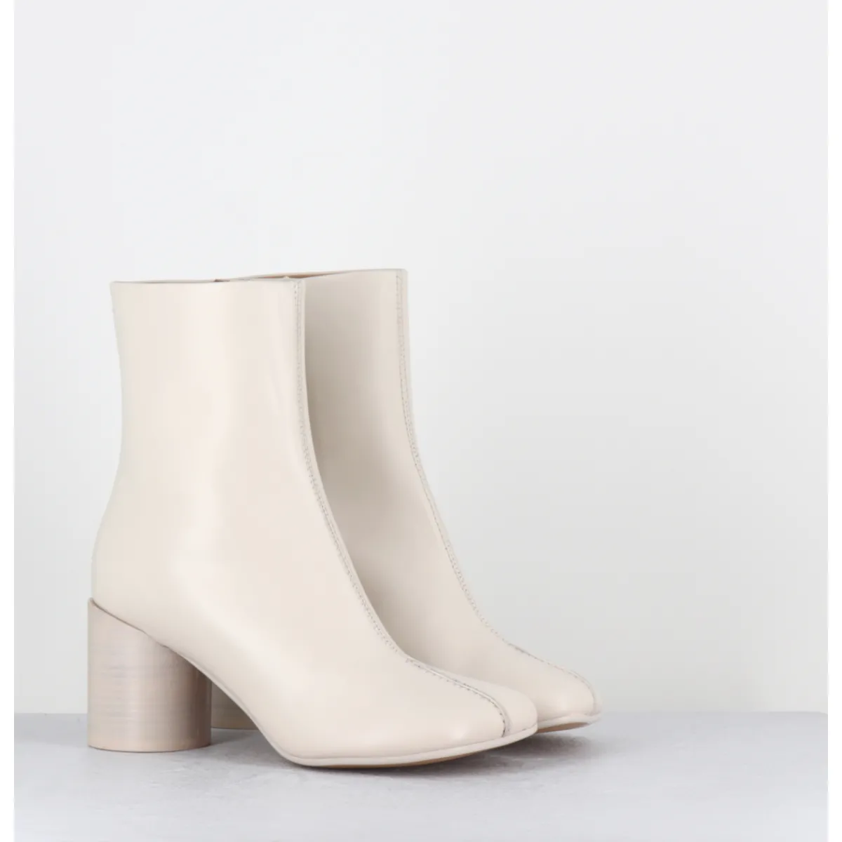 Boots^MM6 MAISON MARGIELA Boots anatomiques surpiqûre frontale en cuir cassé - S59WU0249 T2018 BLANC