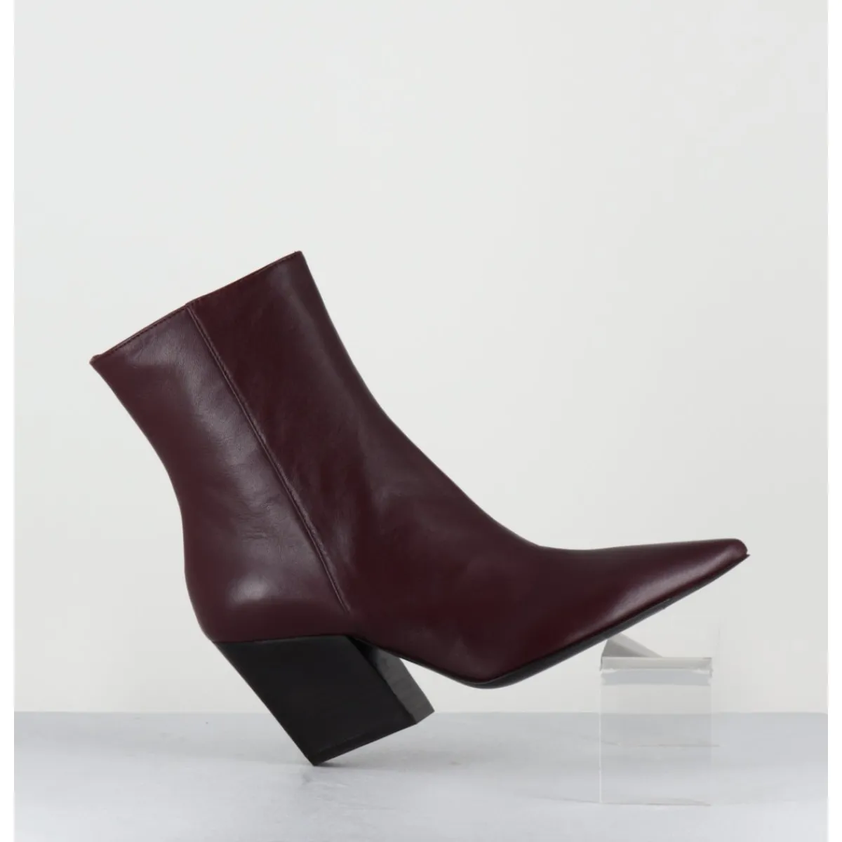 Boots^GARRICE LAB Boots bout pointu en cuir prune talon biseauté - SWAN NAPPA MOGANO BORDEAU