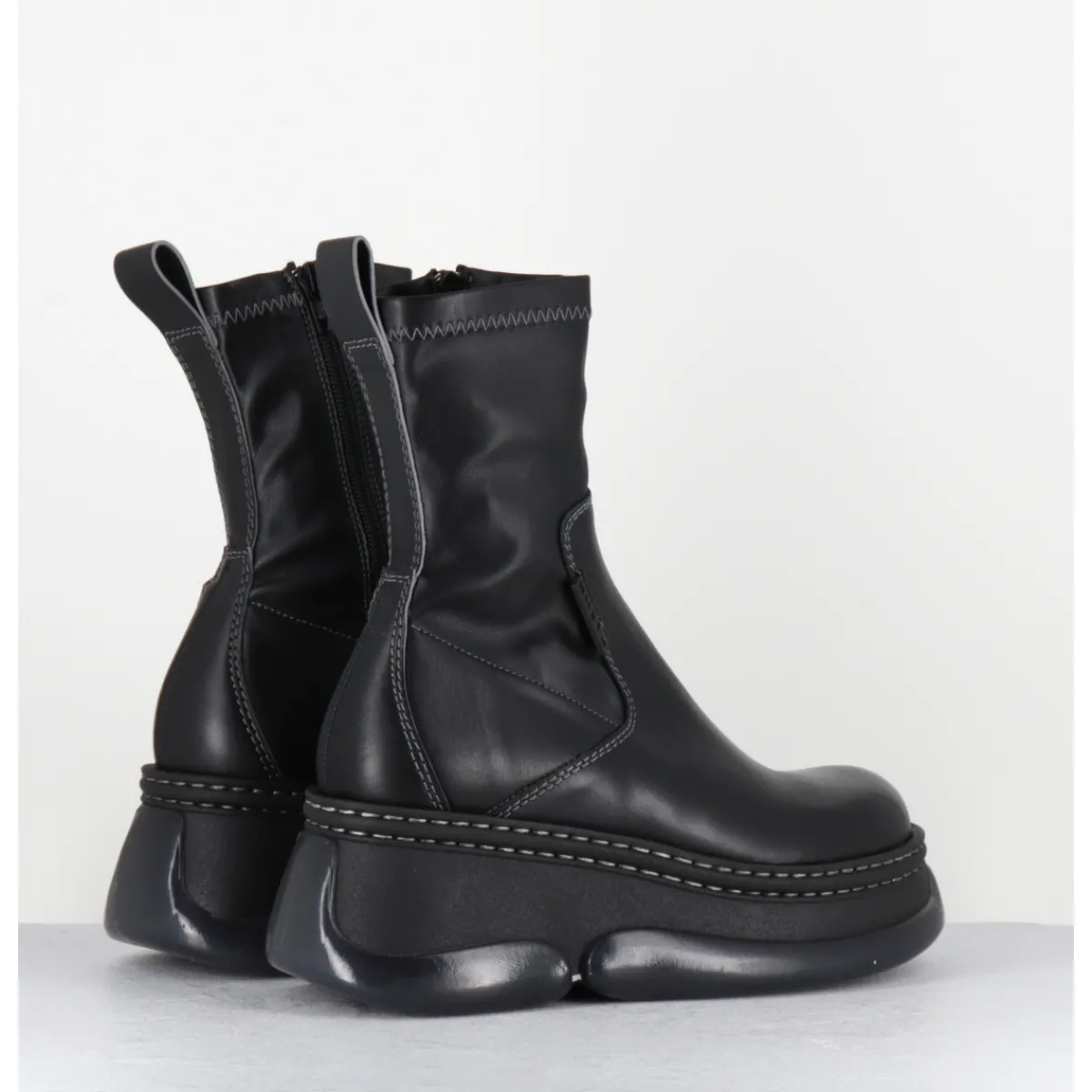 Boots | Plateformes^E8 BY MIISTA Boots bubble compensées en cuir stretch - KATTRIN BLACK GREY NOIR