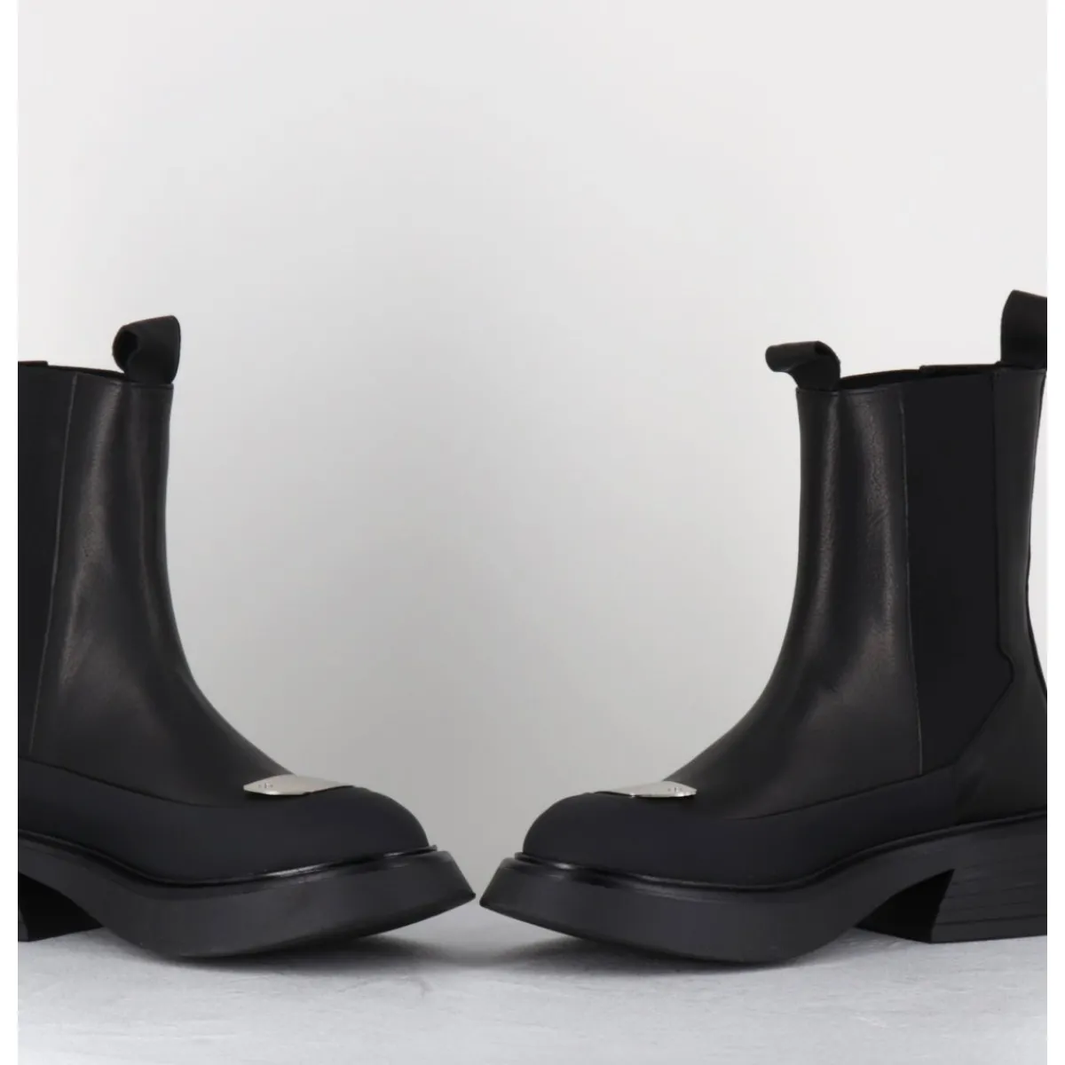 Boots^GARRICE LAB Boots chelsea légères cuir & bout métal - BIKE SAVANA NERO NOIR