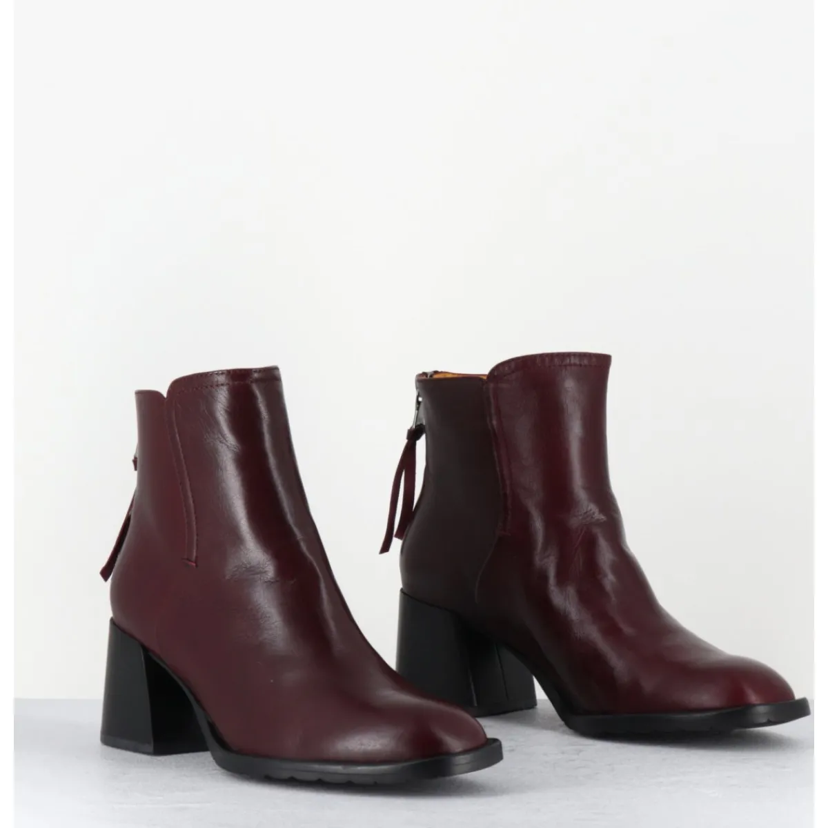 Boots^MARA BINI Boots courtes en cuir souple x - W230427 SETA RUBINO BORDEAU