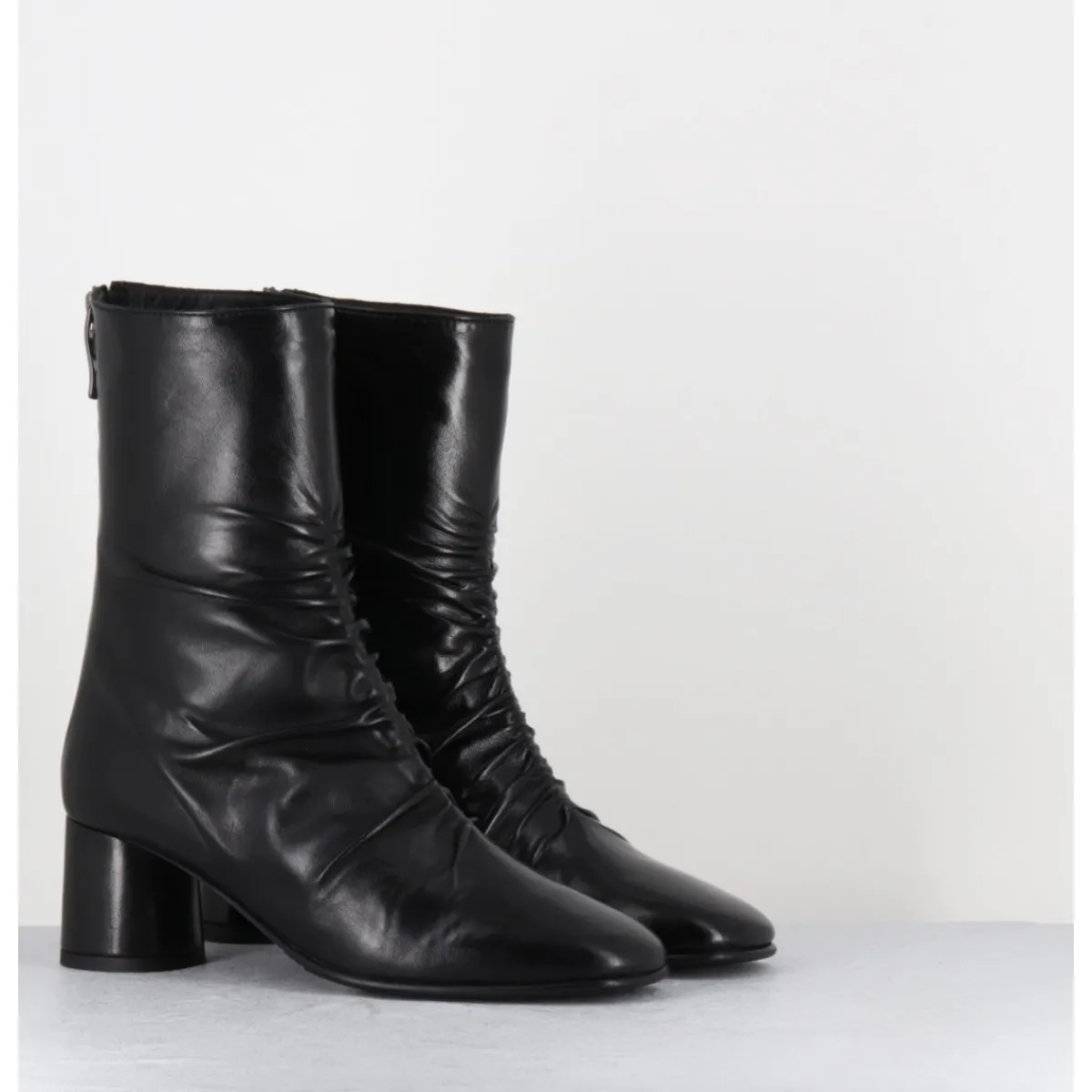 Boots^GARRICE LAB Boots en agneau plongé talon graphique - RAVENE NAPPA NERO NOIR