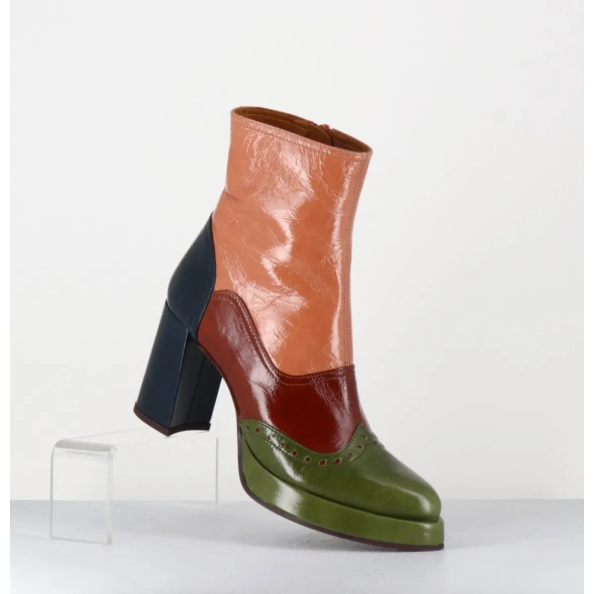 Boots^CHIE MIHARA Boots en cuir multicolore & bout pointu fleuri - FAYU MASERATI MILI