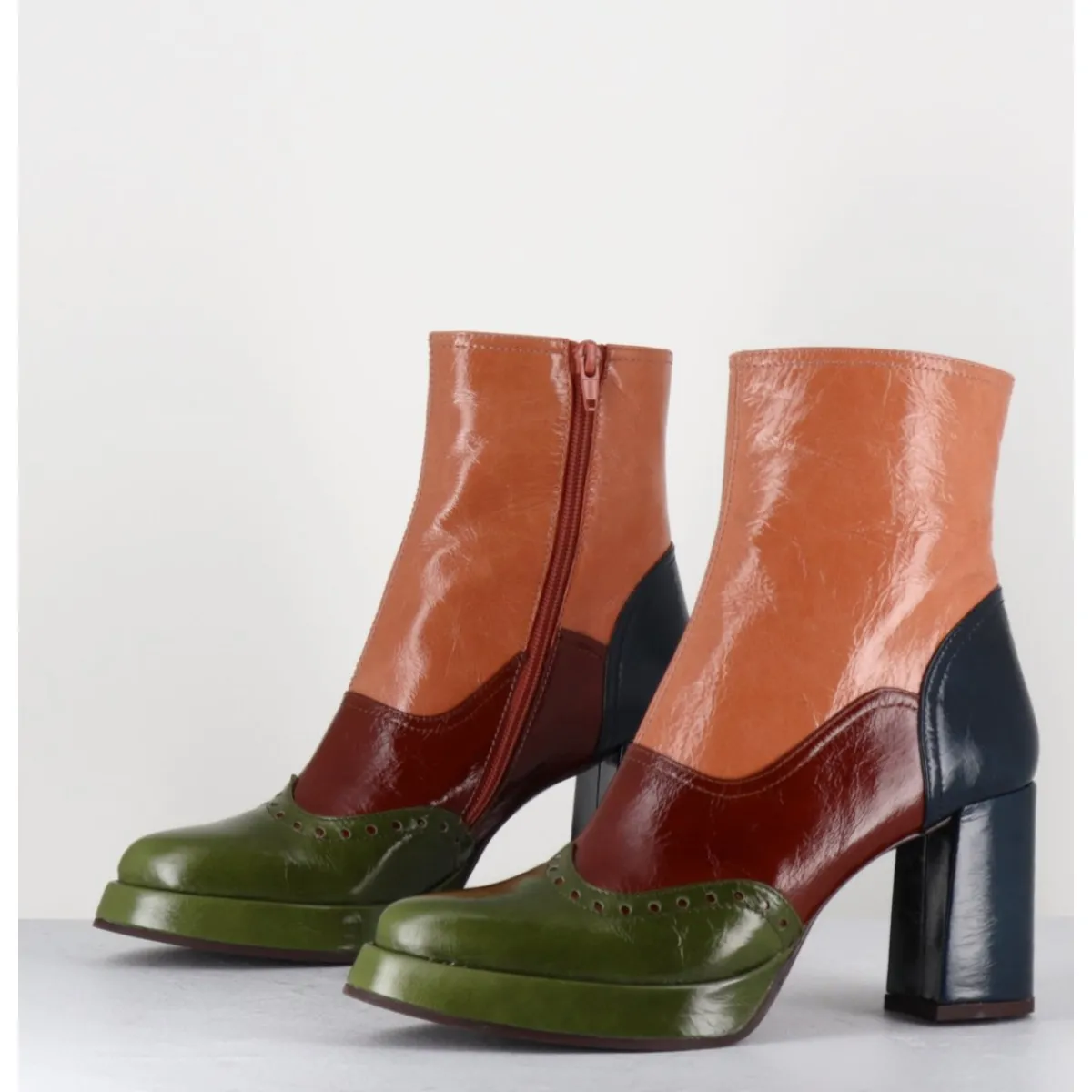 Boots^CHIE MIHARA Boots en cuir multicolore & bout pointu fleuri - FAYU MASERATI MILI