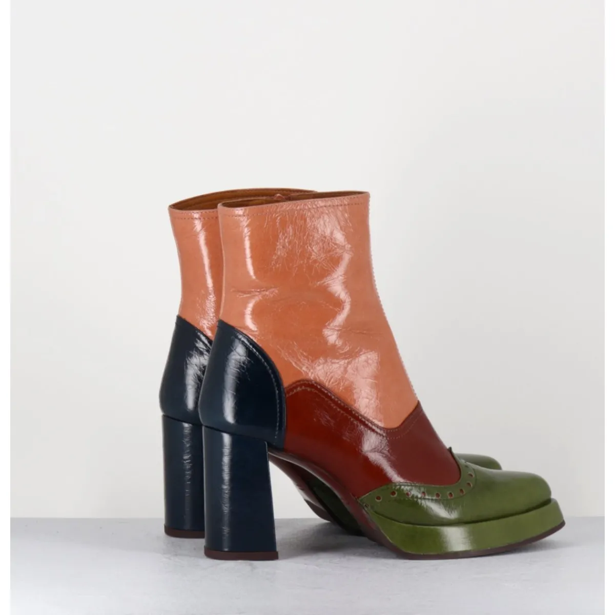 Boots^CHIE MIHARA Boots en cuir multicolore & bout pointu fleuri - FAYU MASERATI MILI