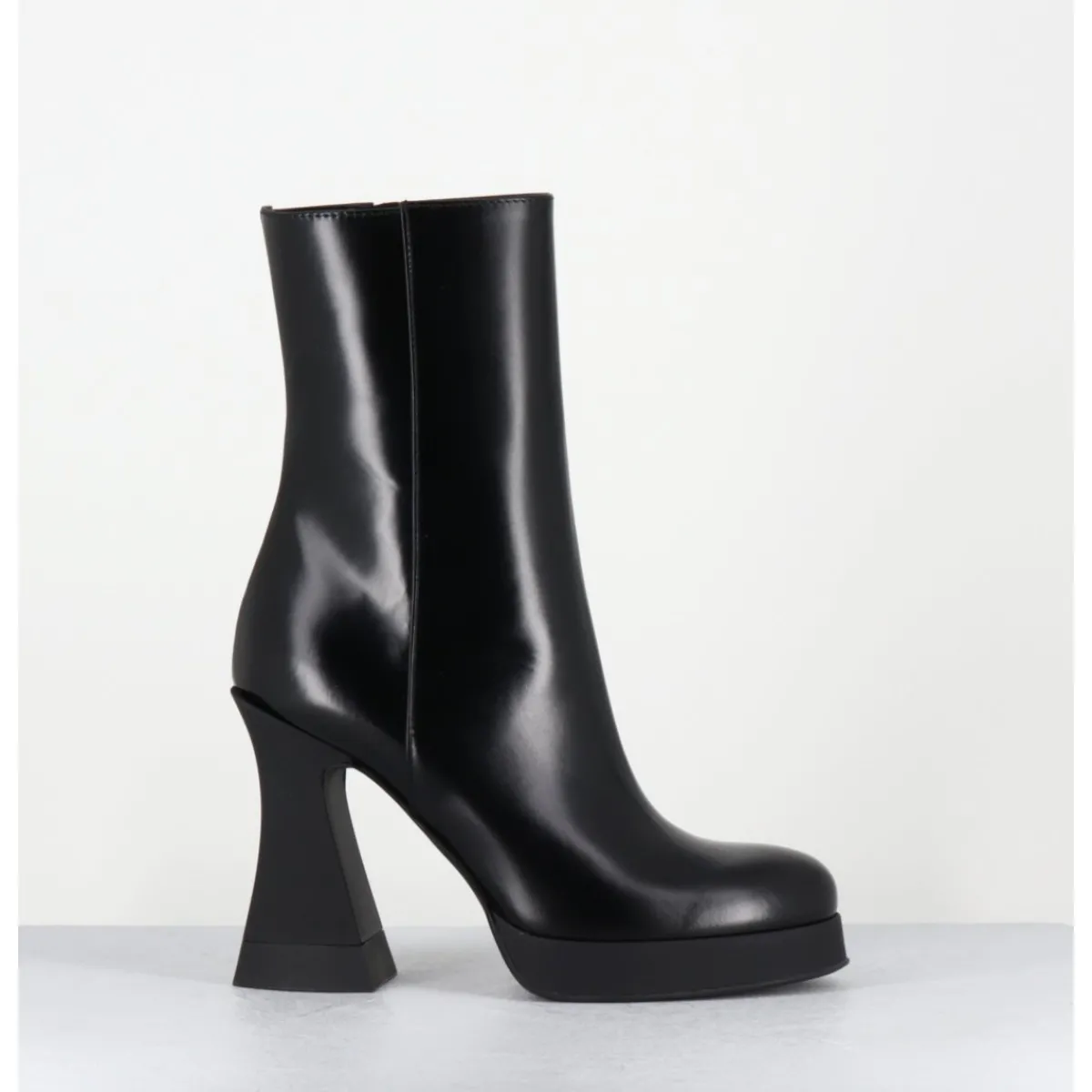 Boots | Plateformes^AGL Boots en cuir à talon haut en gomme - JANIS BOOTIE NERO NOIR