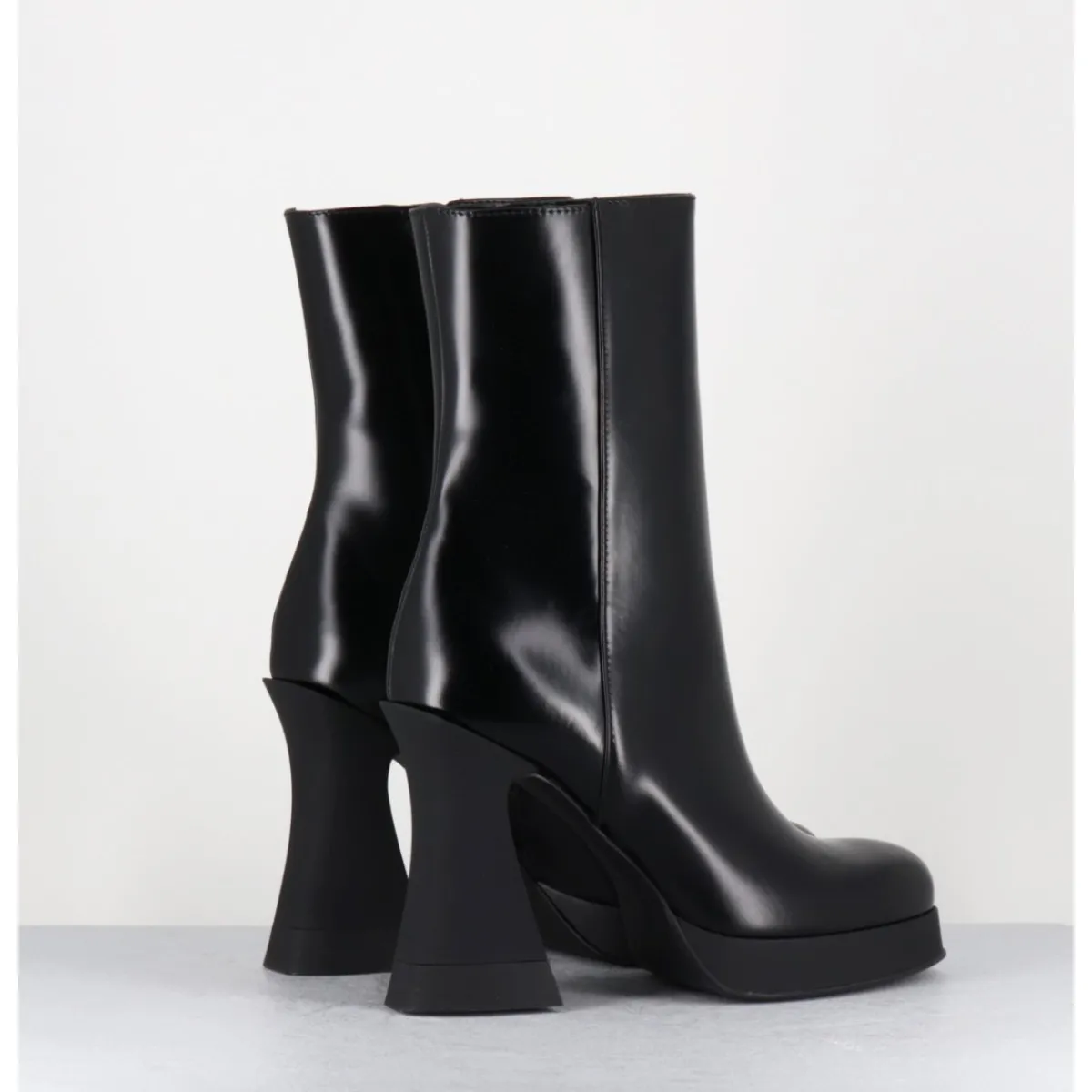 Boots | Plateformes^AGL Boots en cuir à talon haut en gomme - JANIS BOOTIE NERO NOIR