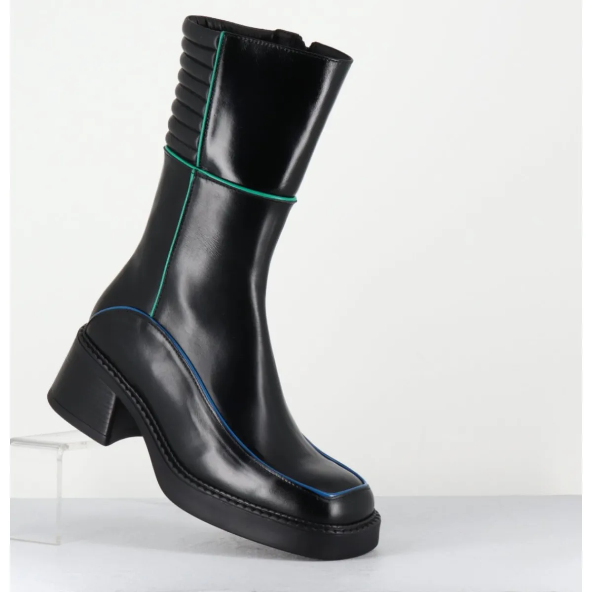 Boots^E8 BY MIISTA Boots en cuir & surpiqûres vert + bleu - KERRI BLACK BOOTS NOIR