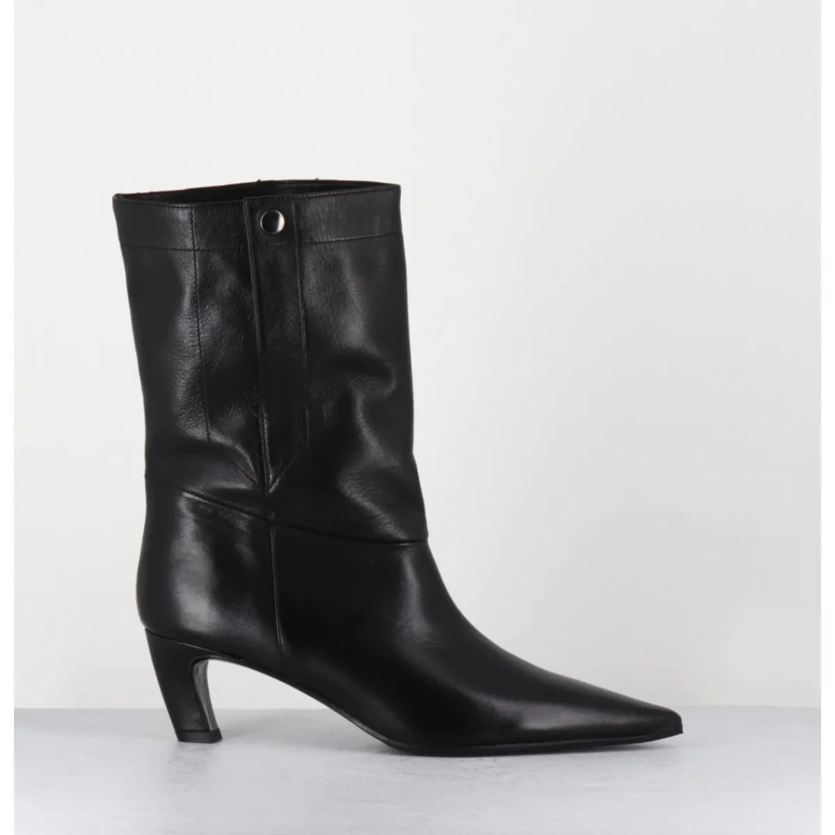 Boots^THEA MIKA Boots en cuir bout pointu à pression - TMC451B NATUR NERO NOIR