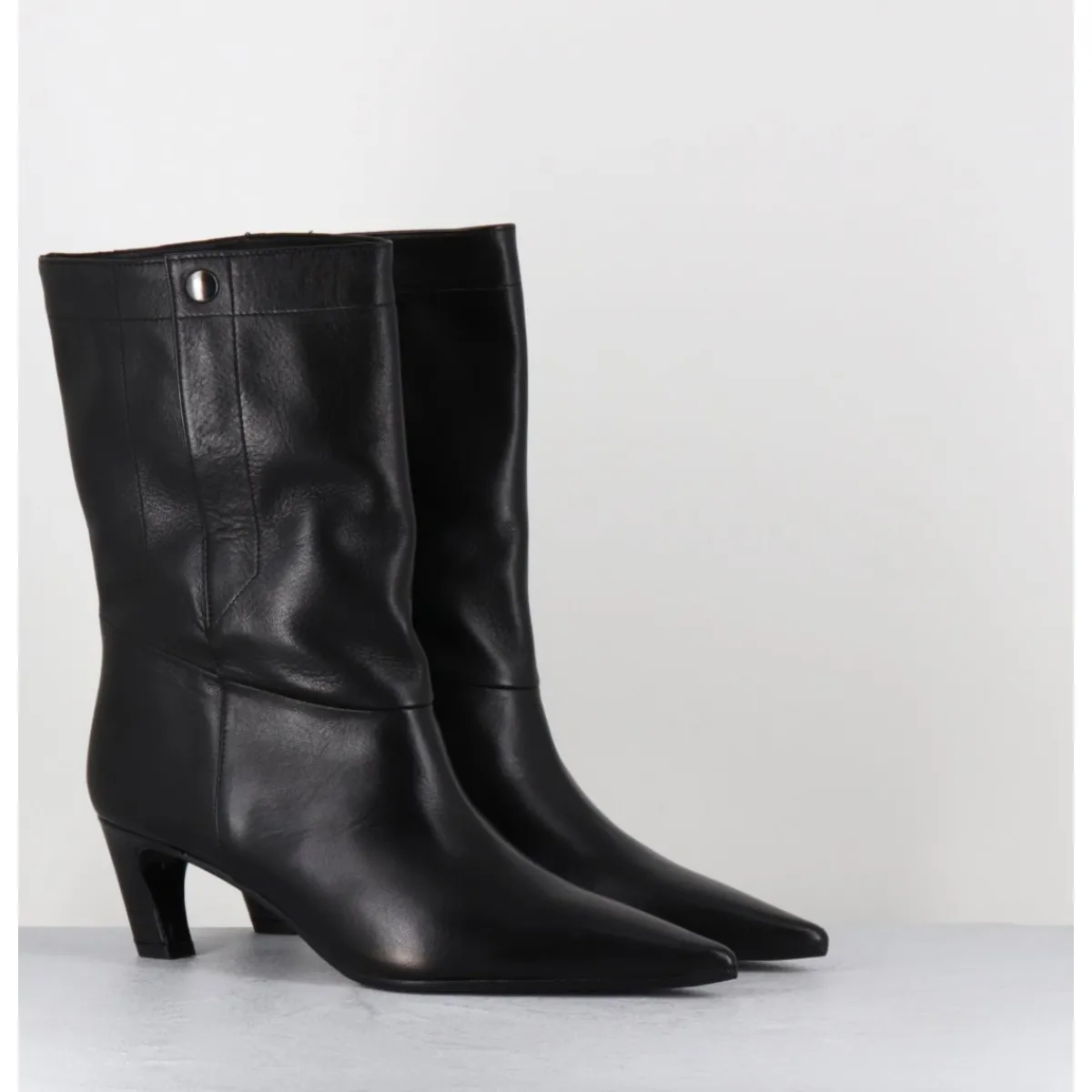 Boots^THEA MIKA Boots en cuir bout pointu à pression - TMC451B NATUR NERO NOIR