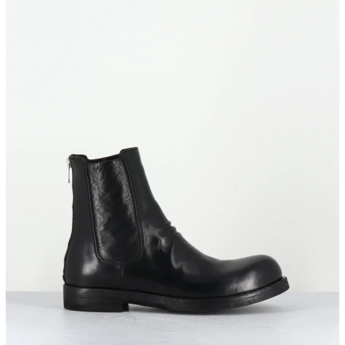 Boots^OFFICINE CREATIVE Boots en cuir lavé zip arrière - BULLA DD 304 NERO NOIR