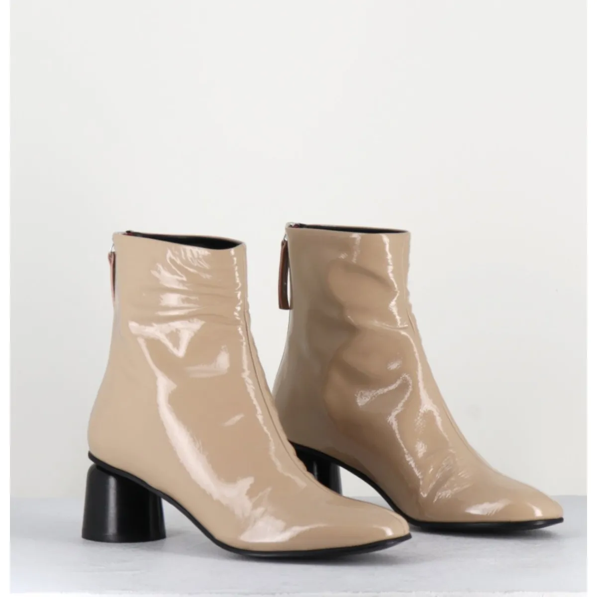 Boots^HALMANERA Boots en cuir vernis petit talon 60s - ANYA13 INCENSO BEIGE