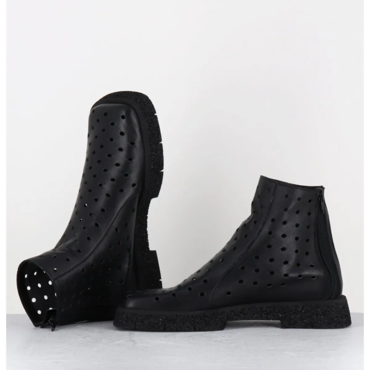 Boots^ANTONIO BARBATO Boots minimalistes légères en cuir ajouré - 1104 NAPPA NERO NOIR