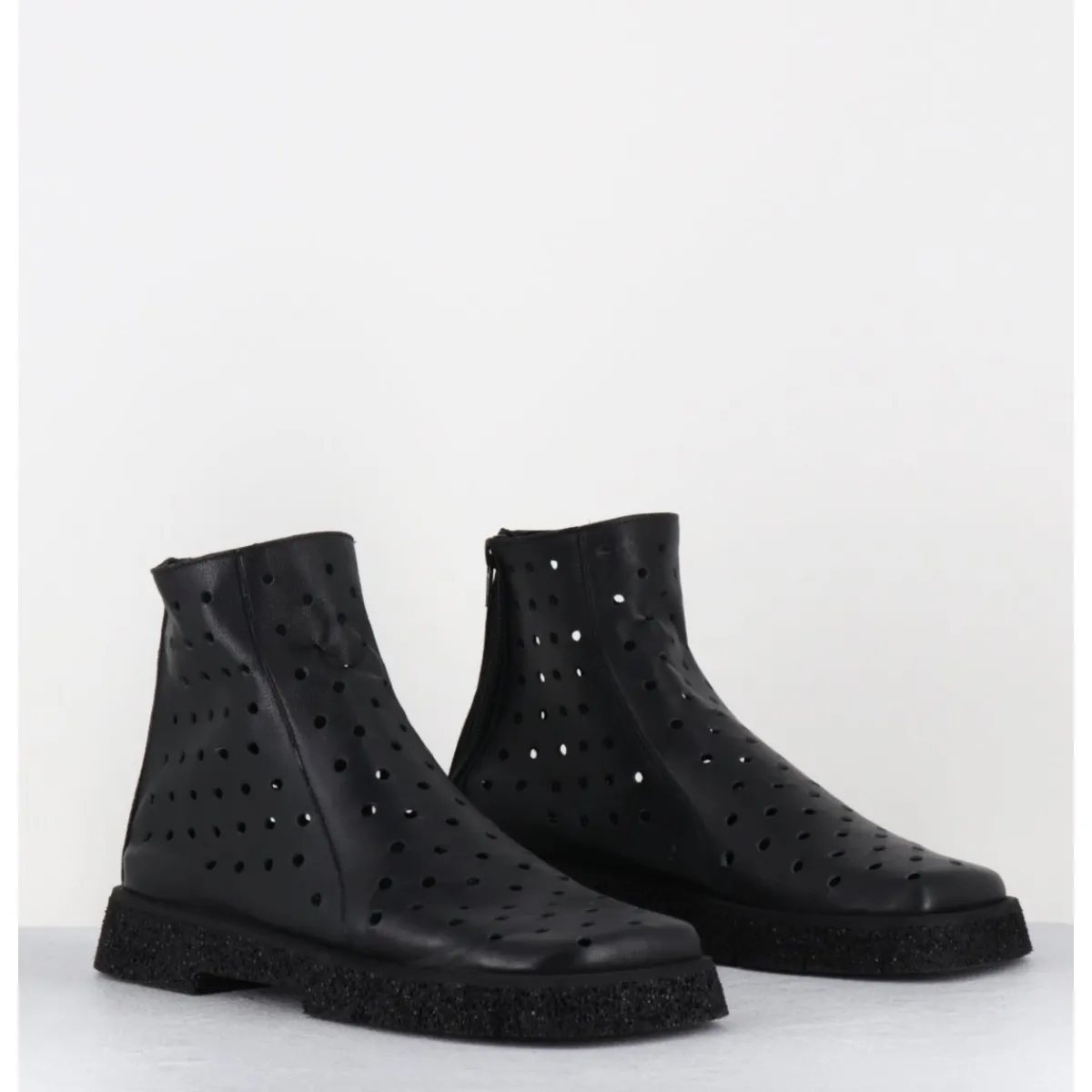 Boots^ANTONIO BARBATO Boots minimalistes légères en cuir ajouré - 1104 NAPPA NERO NOIR