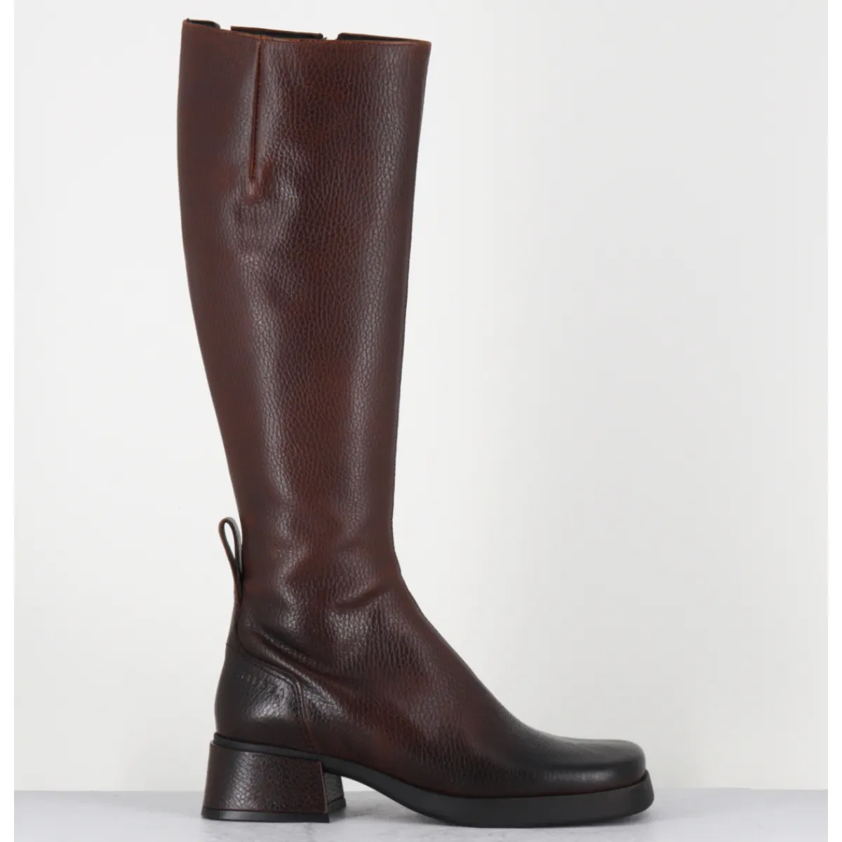 Bottes^E8 BY MIISTA Bottes en cuir brossé bout carré petit talon - BRUNILHDA BROWN TALL MARRON