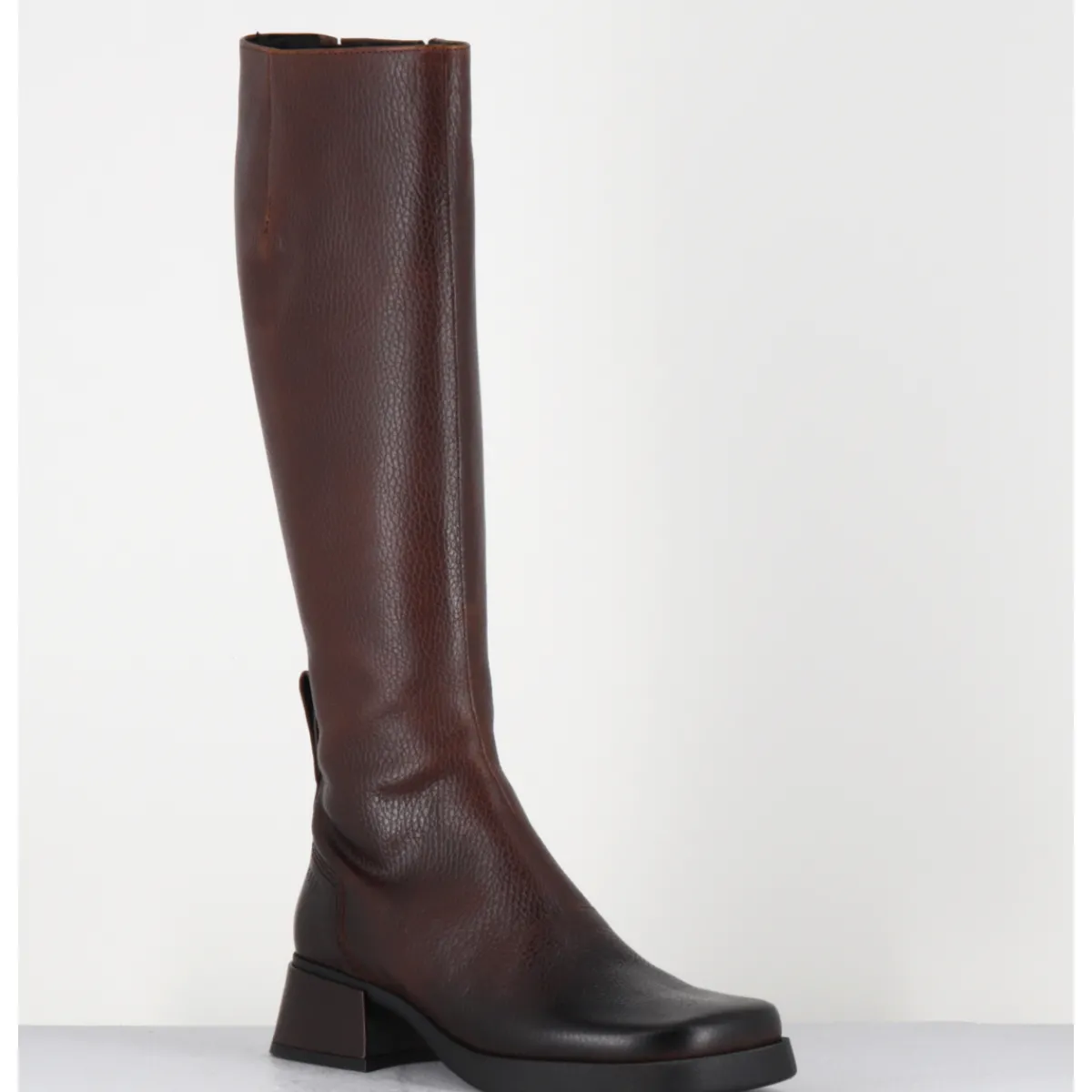 Bottes^E8 BY MIISTA Bottes en cuir brossé bout carré petit talon - BRUNILHDA BROWN TALL MARRON