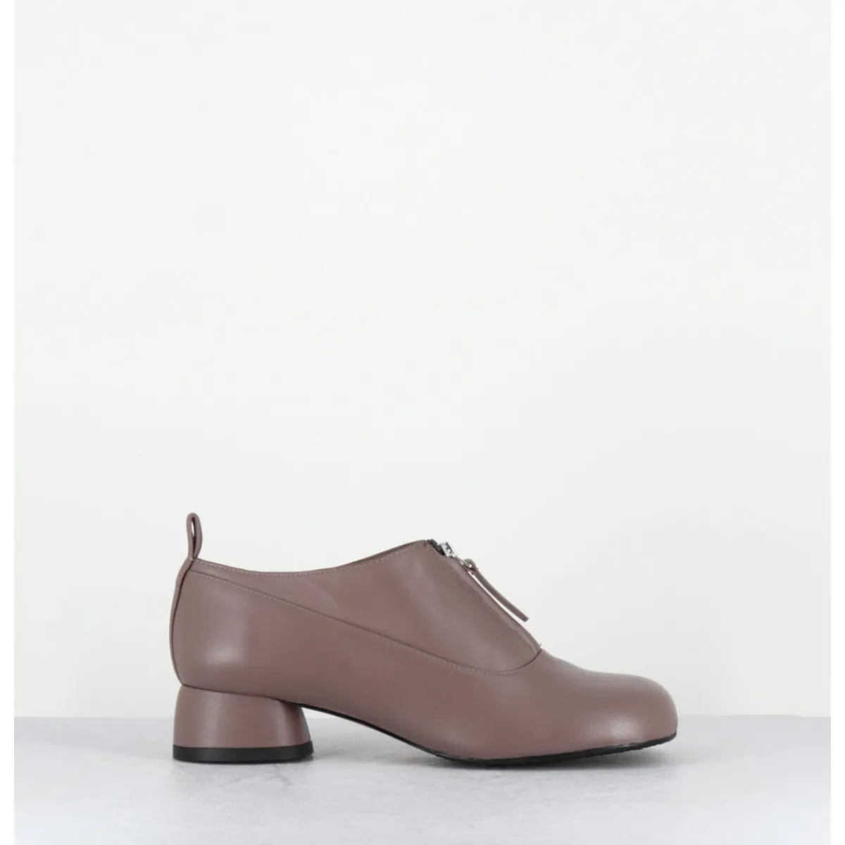 Mocassins | Chaussures^AUDLEY Chaussures petit talon et zip central en cuir taupe - IROY NAPPA FUNGHI GRIS