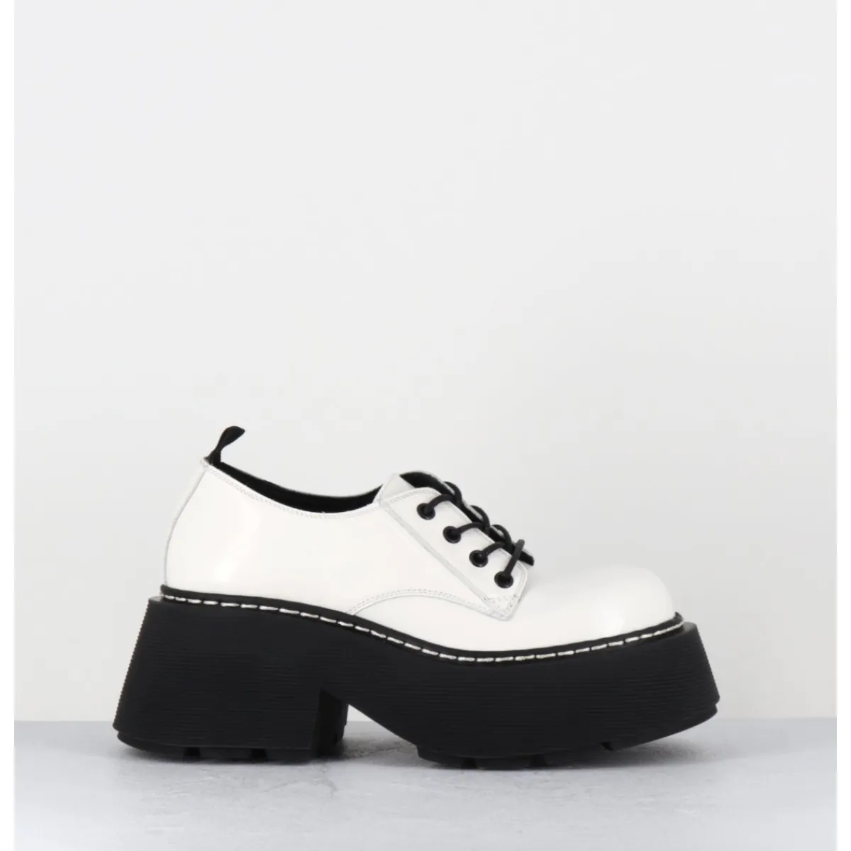 Chaussures^VIC MATIE Derbies en cuir glacé semelle épaisse - 1D7702D BUFFY ICE BLANC