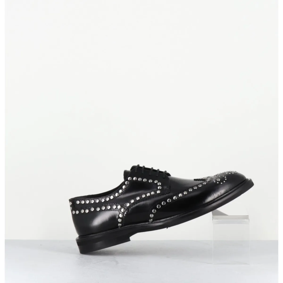 Chaussures^GARRICE LAB Derbies plats en cuir glacé bout fleuri & rivets - SALVO ABRA NERO NOIR