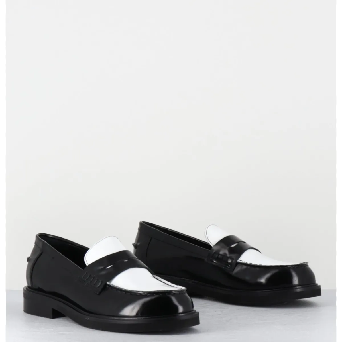 Mocassins | Chaussures^GARRICE LAB Mocassins collège en cuir glacé noir & blanc - CHILO3 ABRA NERO BIANCO NOIR&BLANC