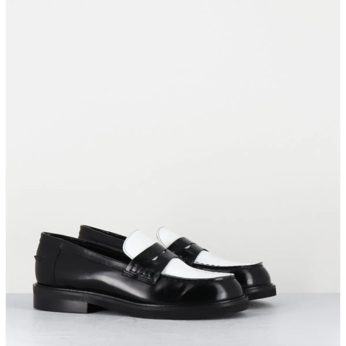 Mocassins | Chaussures^GARRICE LAB Mocassins collège en cuir glacé noir & blanc - CHILO3 ABRA NERO BIANCO NOIR&BLANC