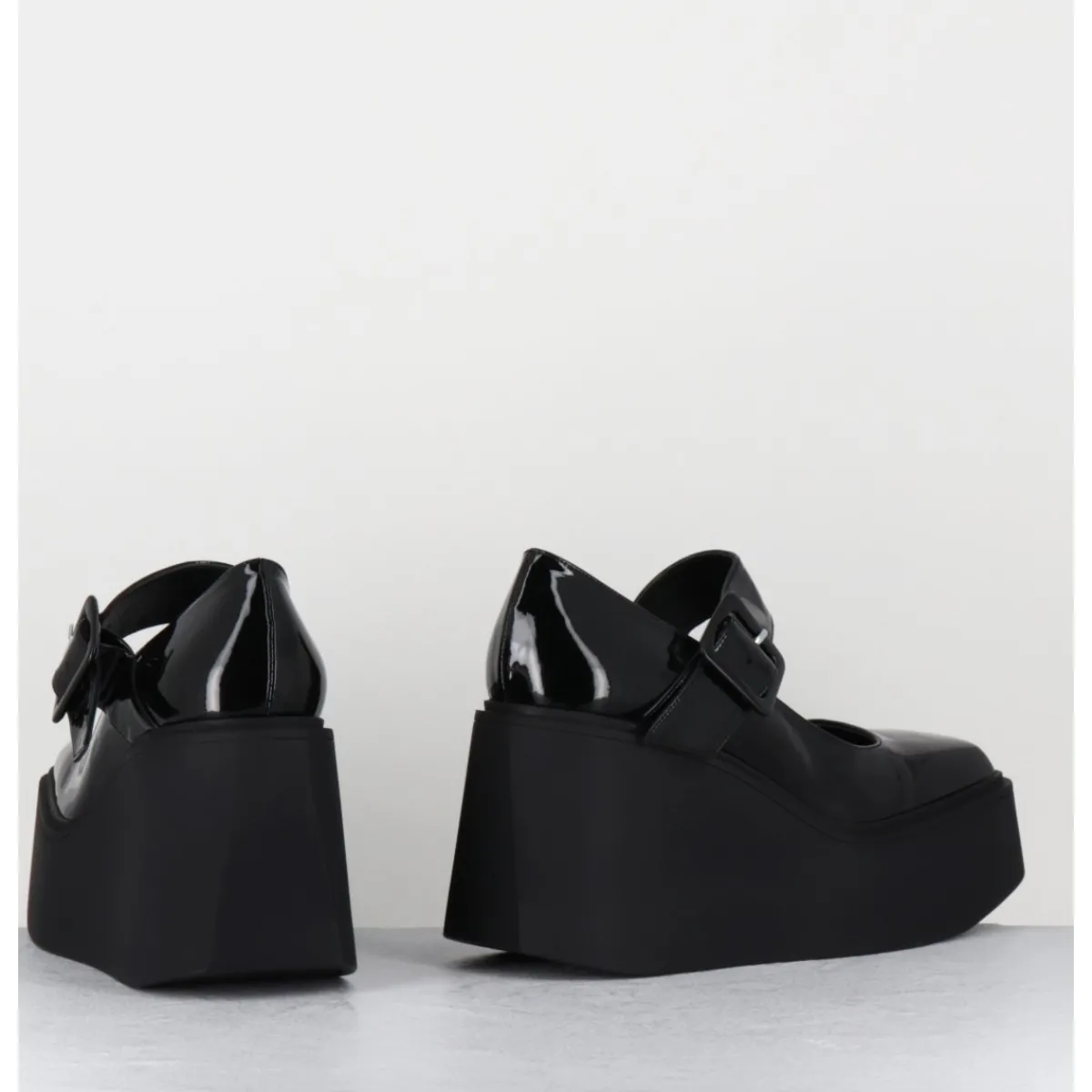 Chaussures | Plateformes^GARRICE LAB 90s Mary-Jane compensées en cuir vernis - YERI VERNICE NERO NOIR